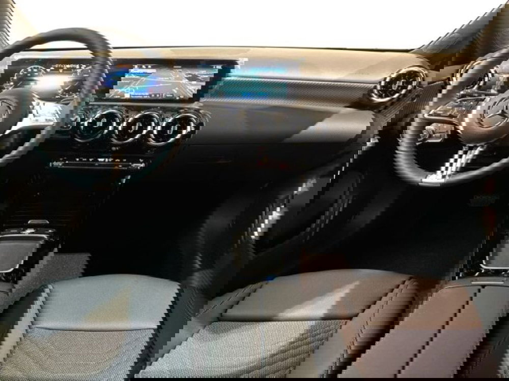 Mercedes-Benz Classe A nuova a Bologna (13)