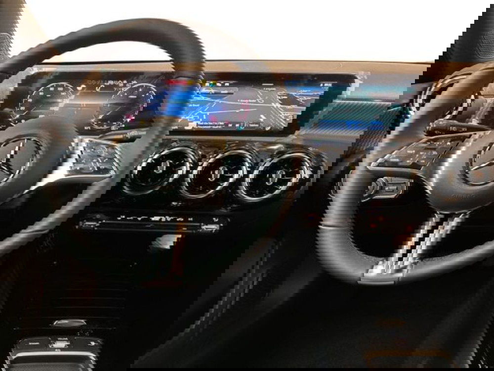 Mercedes-Benz Classe A nuova a Bologna (14)