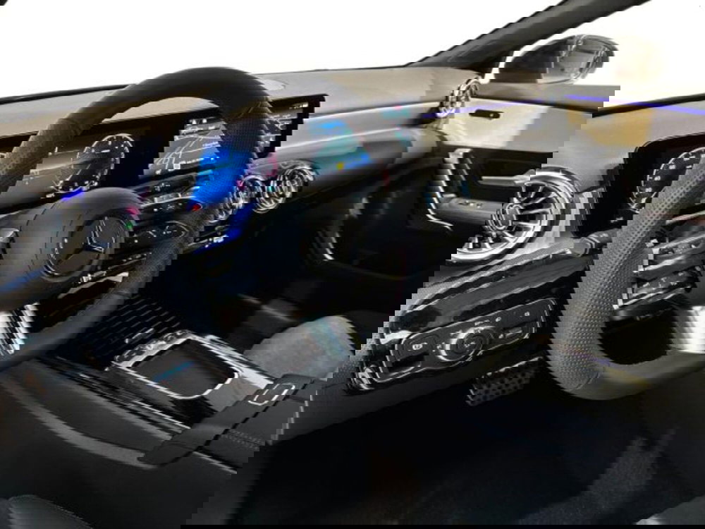 Mercedes-Benz Classe A Sedan nuova a Bologna (11)