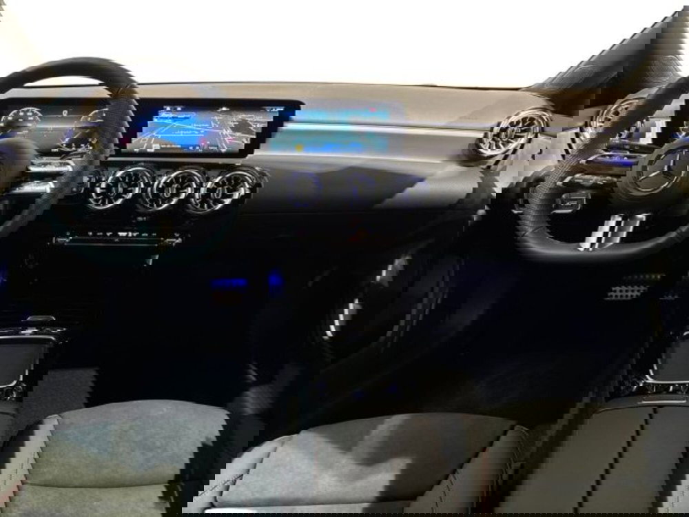 Mercedes-Benz Classe A Sedan nuova a Bologna (13)