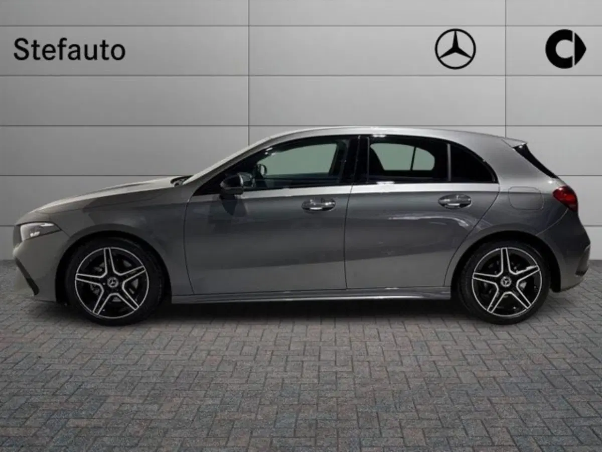 Mercedes-Benz Classe A Sedan nuova a Bologna (3)