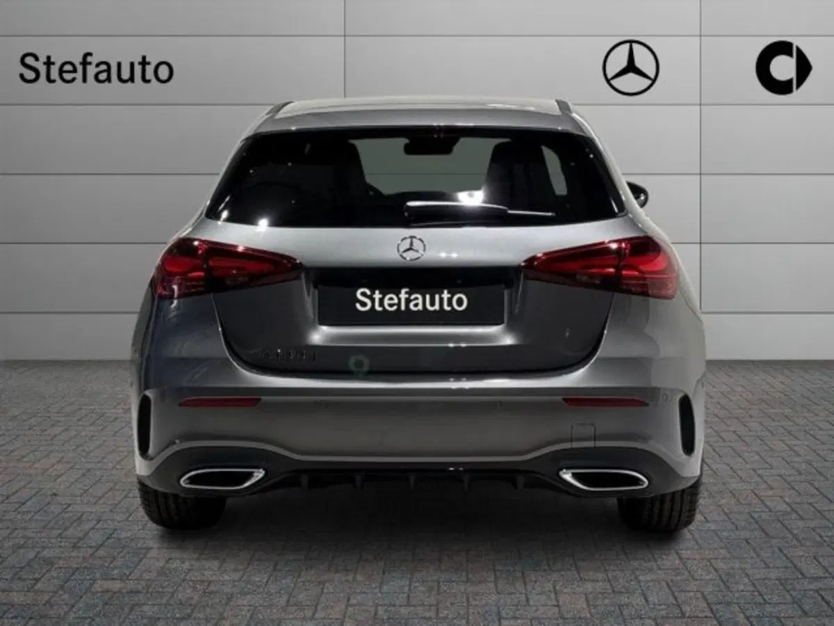 Mercedes-Benz Classe A Sedan nuova a Bologna (6)