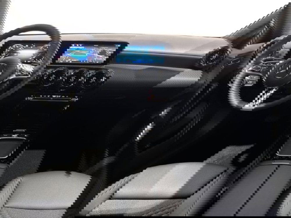 Mercedes-Benz Classe A nuova a Bologna (13)