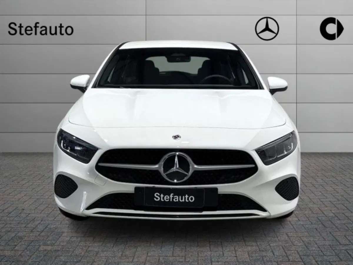Mercedes-Benz Classe A nuova a Bologna (4)