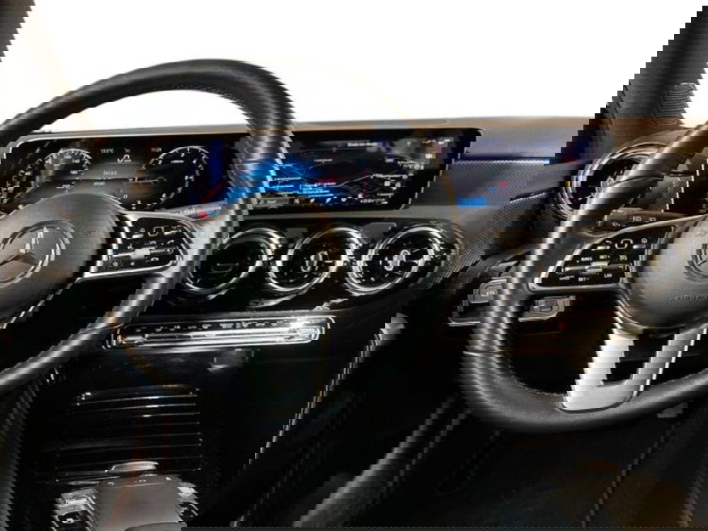 Mercedes-Benz Classe A Sedan usata a Bologna (11)