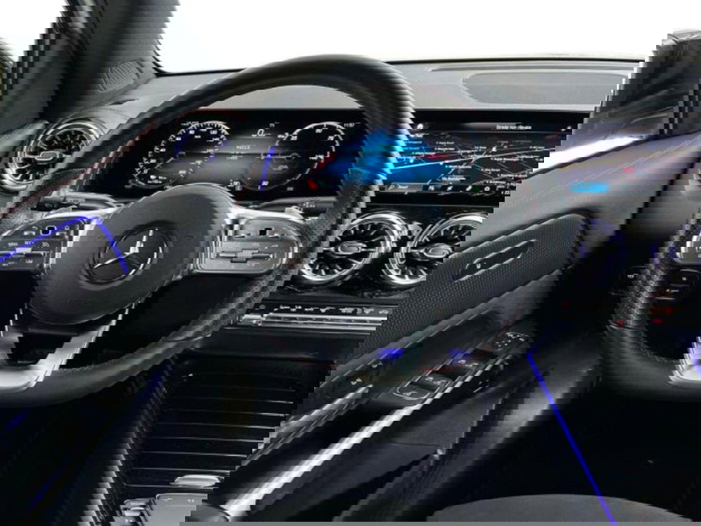 Mercedes-Benz EQB usata a Verona (11)