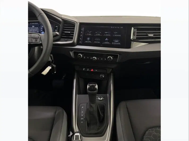 Audi A1 Sportback nuova a Monza e Brianza (12)