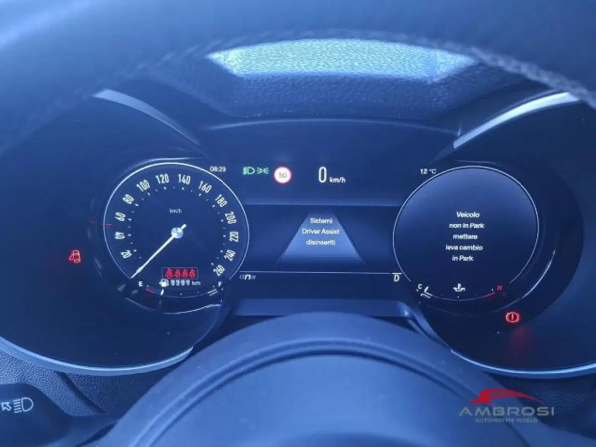 Alfa Romeo Stelvio usata a Perugia (13)