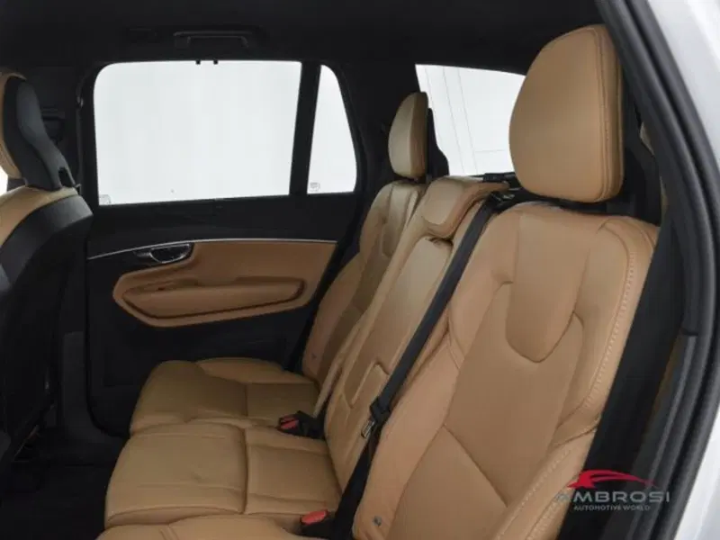 Volvo XC90 usata a Perugia (10)
