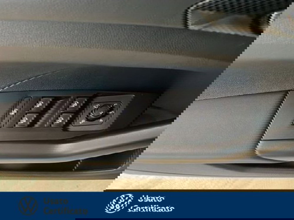 Volkswagen T-Cross nuova a Vicenza (17)