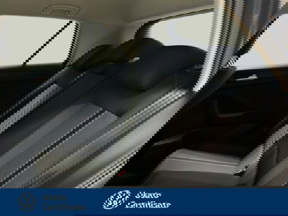 Volkswagen T-Roc usata a Vicenza (8)
