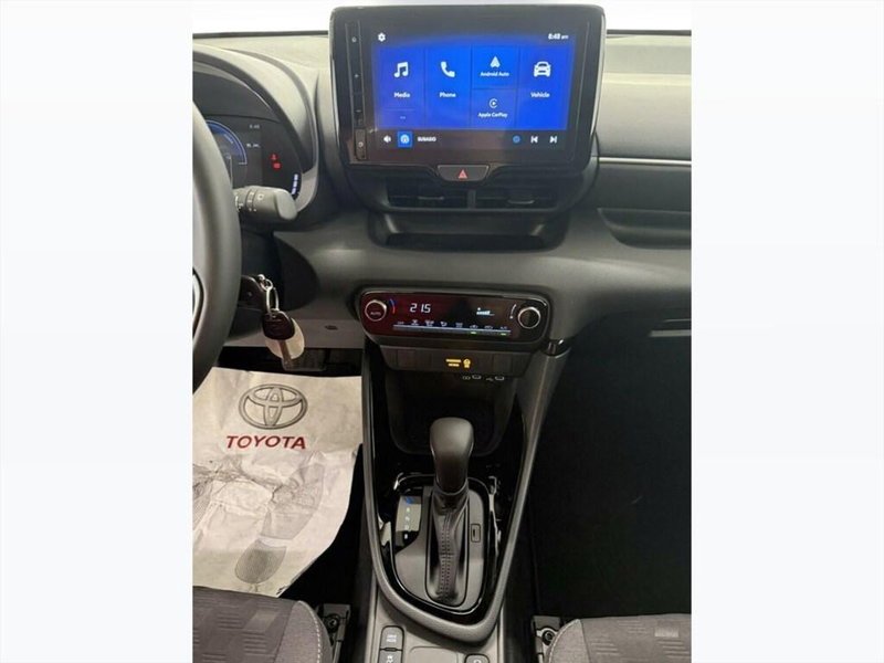 Toyota Yaris Cross nuova a Monza e Brianza (12)