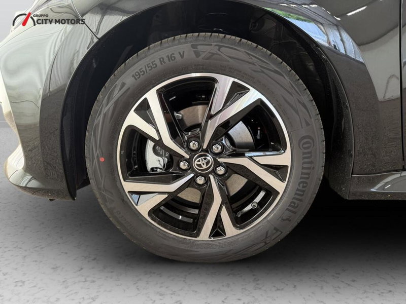 Toyota Yaris Cross nuova a Monza e Brianza (14)