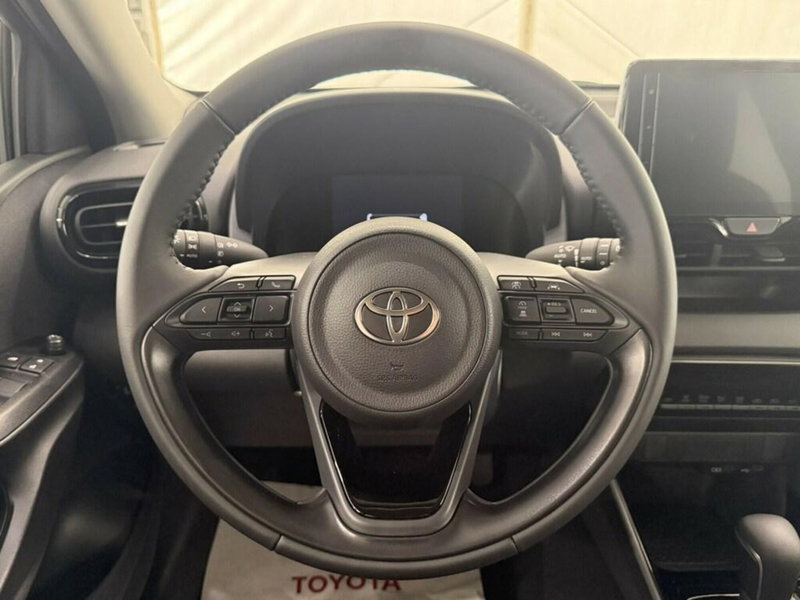 Toyota Yaris Cross nuova a Monza e Brianza (7)