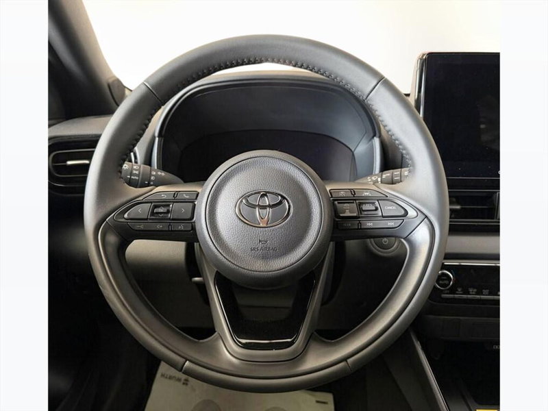 Toyota Yaris Cross nuova a Monza e Brianza (7)