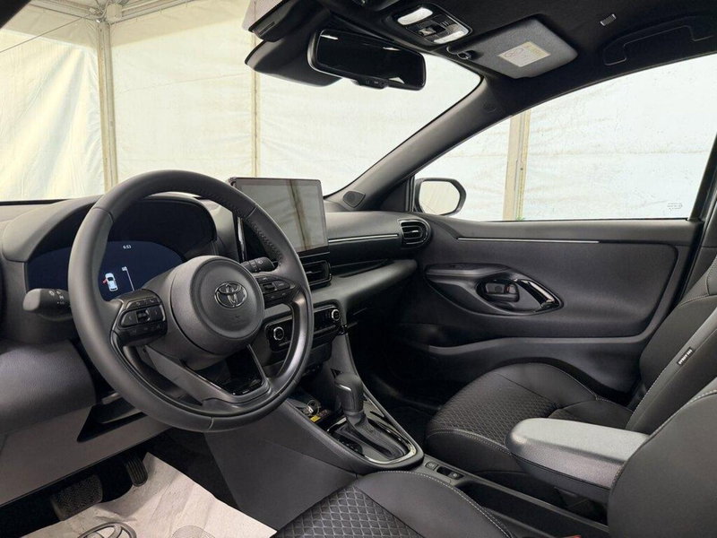 Toyota Yaris Cross nuova a Monza e Brianza (11)