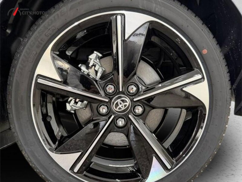 Toyota Yaris Cross nuova a Monza e Brianza (14)