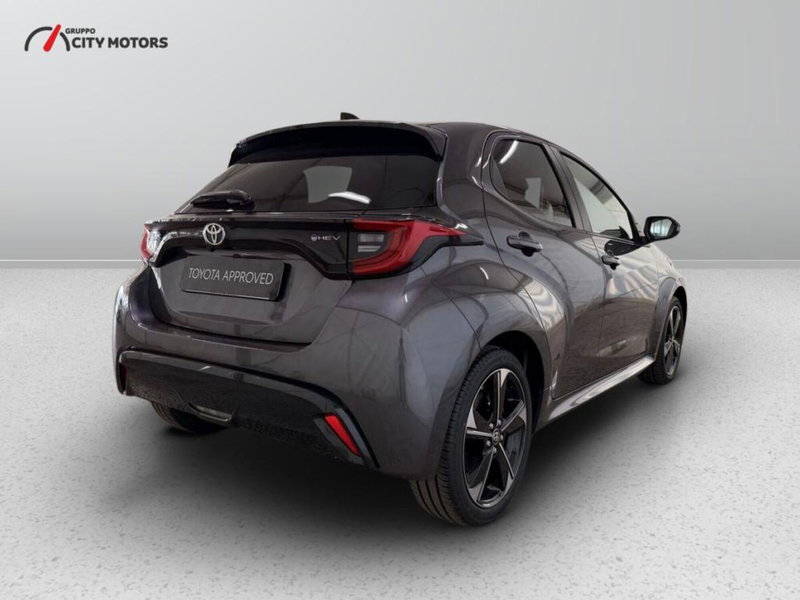 Toyota Yaris Cross nuova a Monza e Brianza (6)