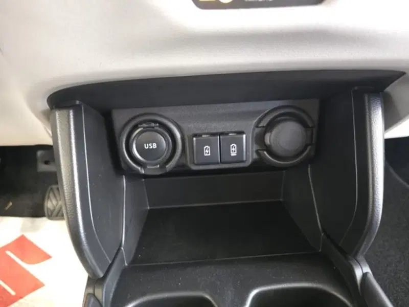 Suzuki Swift nuova a Reggio Emilia (12)