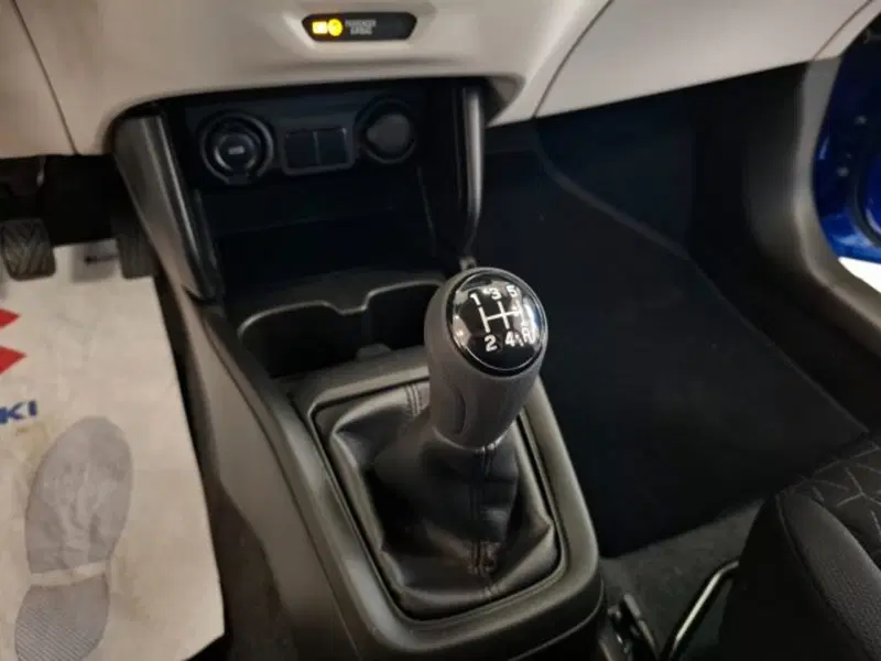 Suzuki Swift nuova a Reggio Emilia (11)
