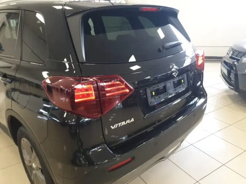 Suzuki Vitara nuova a Reggio Emilia (20)