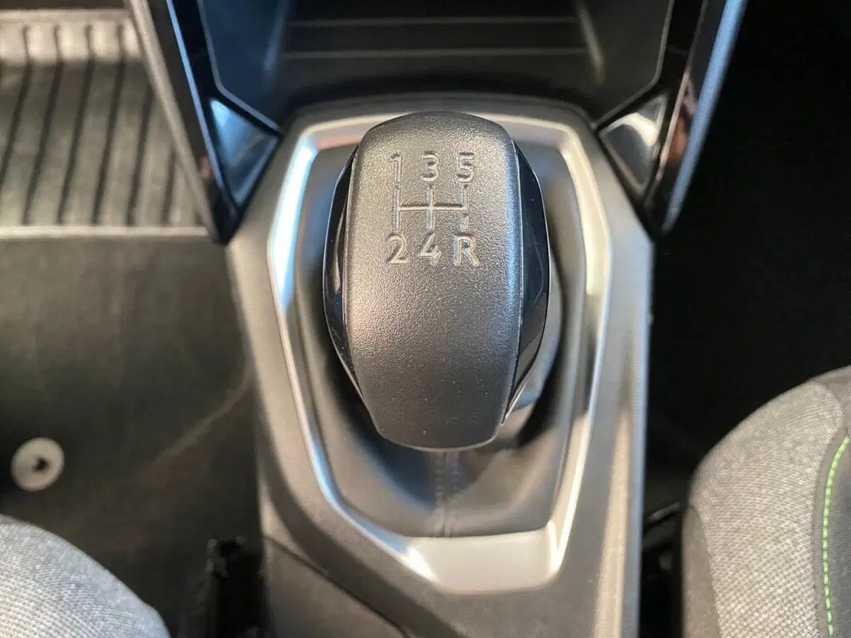 Peugeot 208 usata a Torino (12)