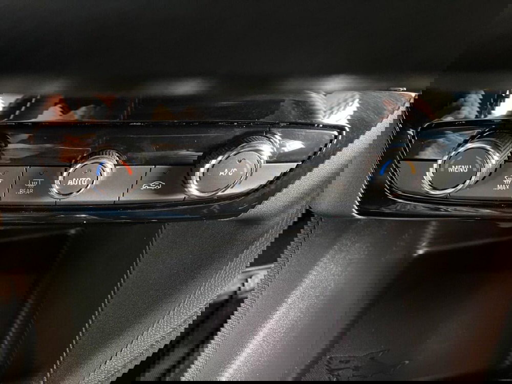 Opel Corsa usata a Torino (11)