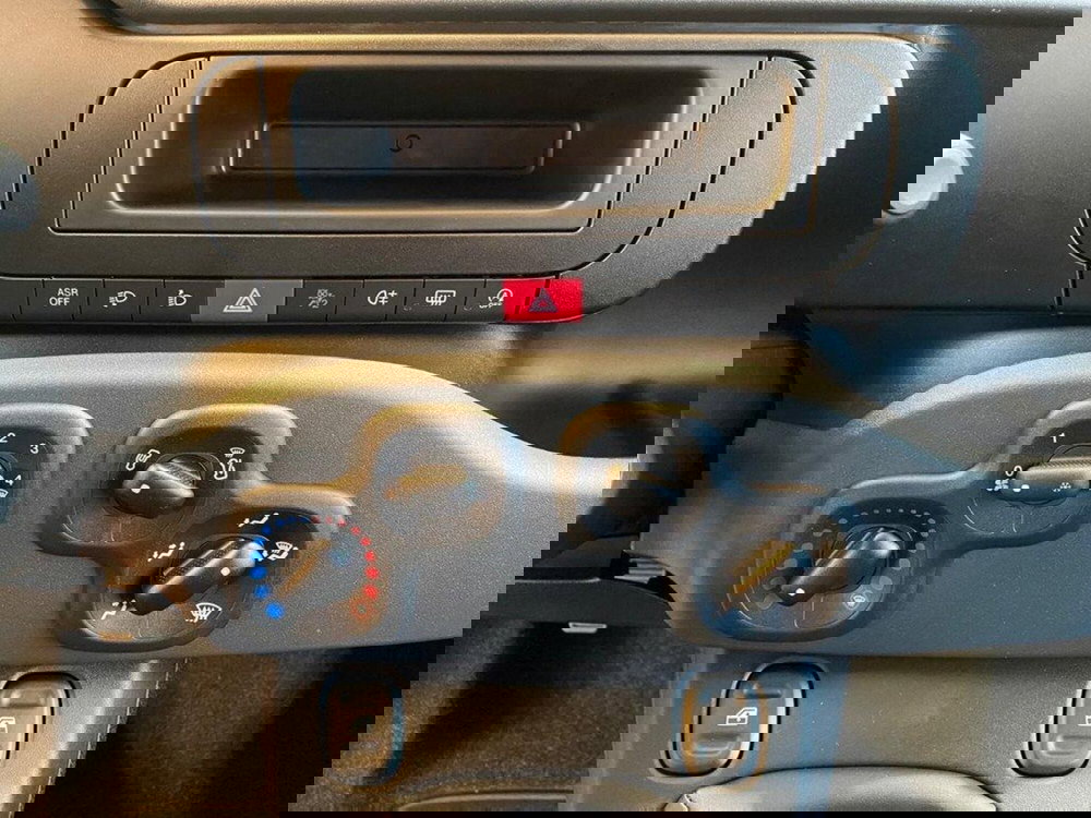 Fiat Panda Cross nuova a Torino (10)