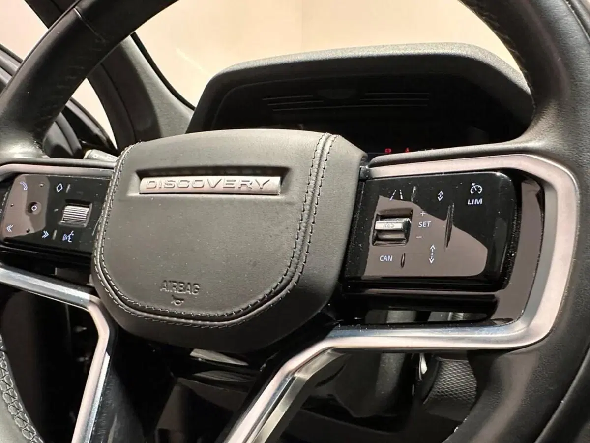 Land Rover Discovery Sport usata a Varese (12)