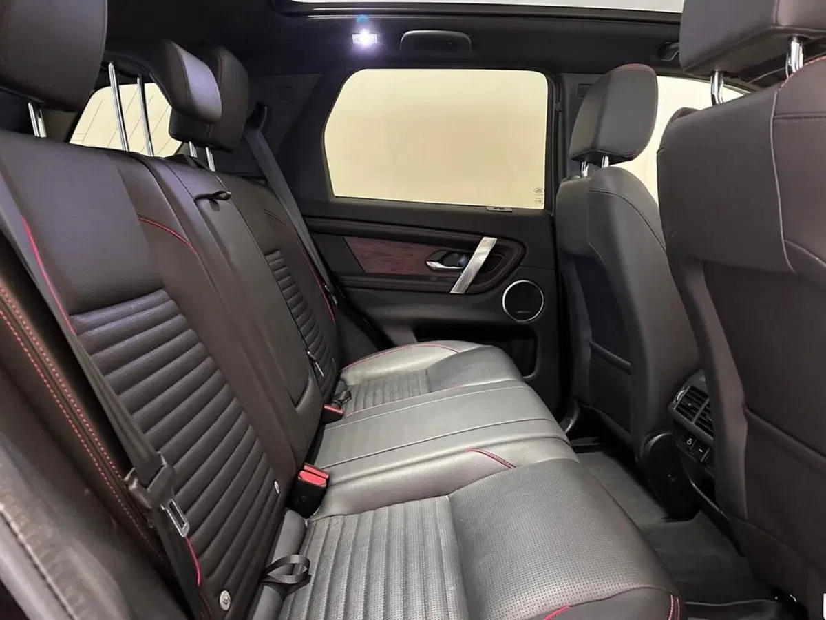 Land Rover Discovery Sport usata a Varese (5)