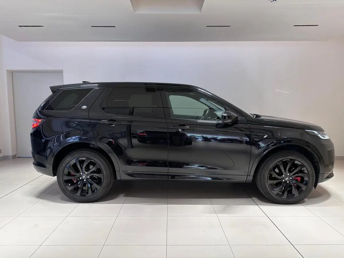 Land Rover Discovery Sport usata a Varese (6)