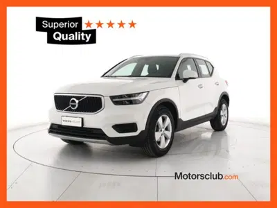 Volvo XC40 T3 Momentum Pro del 2021 usata a Modena