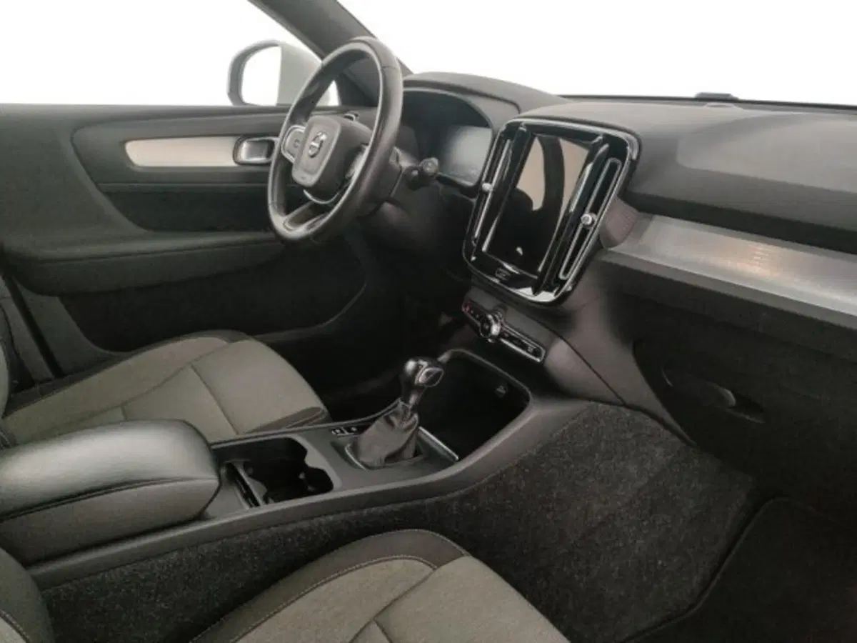 Volvo XC40 usata a Modena (12)