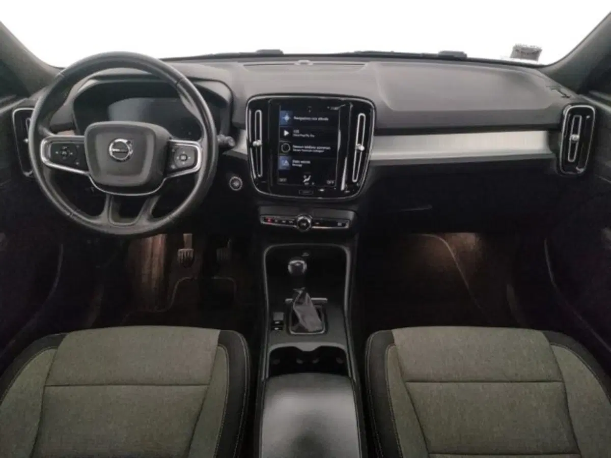 Volvo XC40 usata a Modena (13)