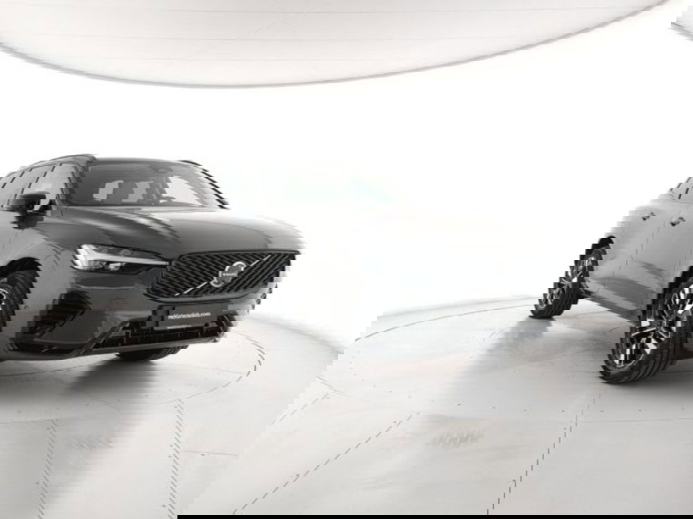 Volvo XC60 nuova a Modena (6)