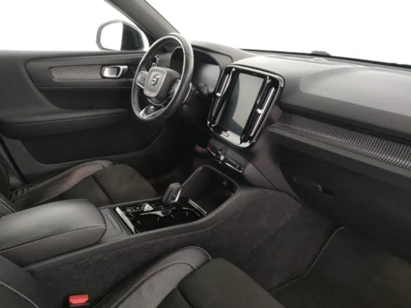 Volvo XC40 usata a Modena (12)