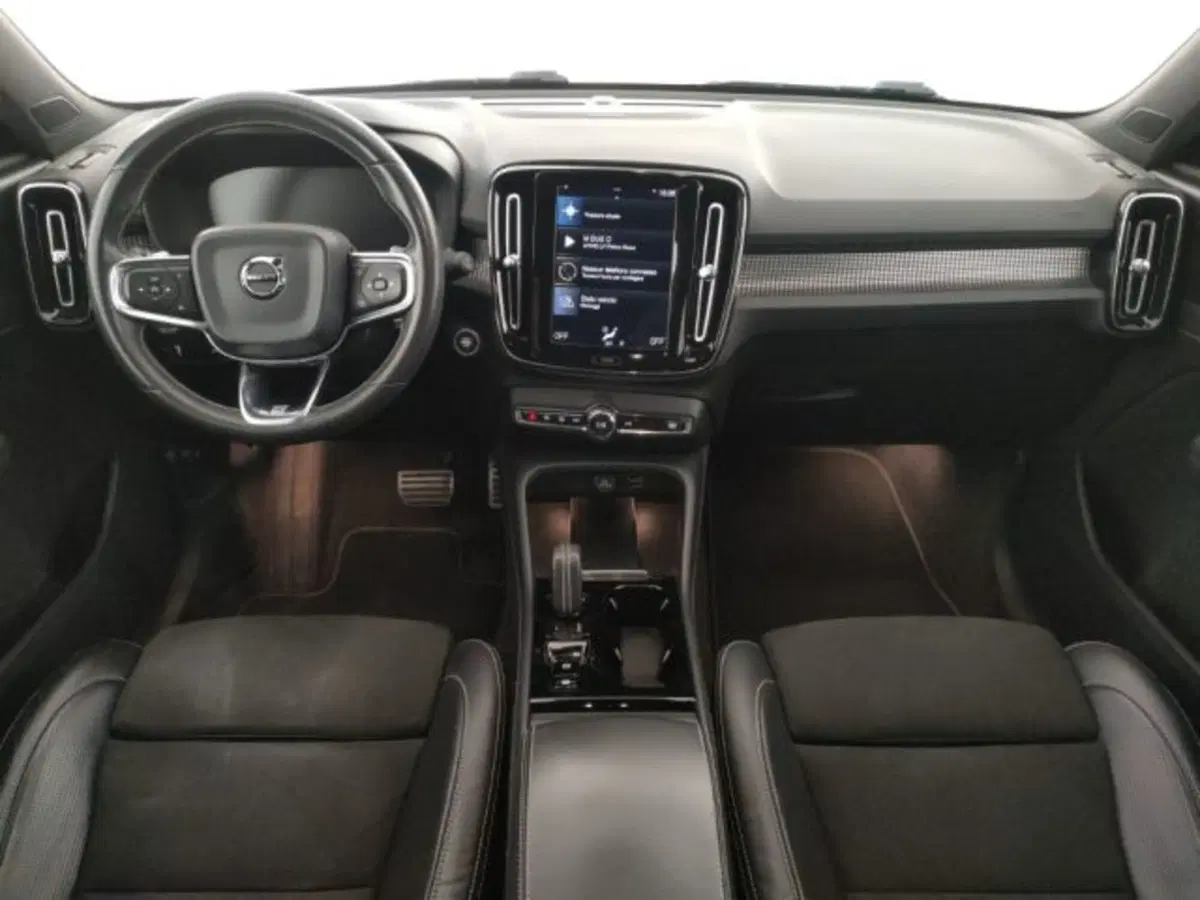 Volvo XC40 usata a Modena (13)