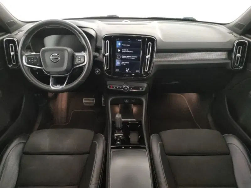Volvo XC40 usata a Modena (13)