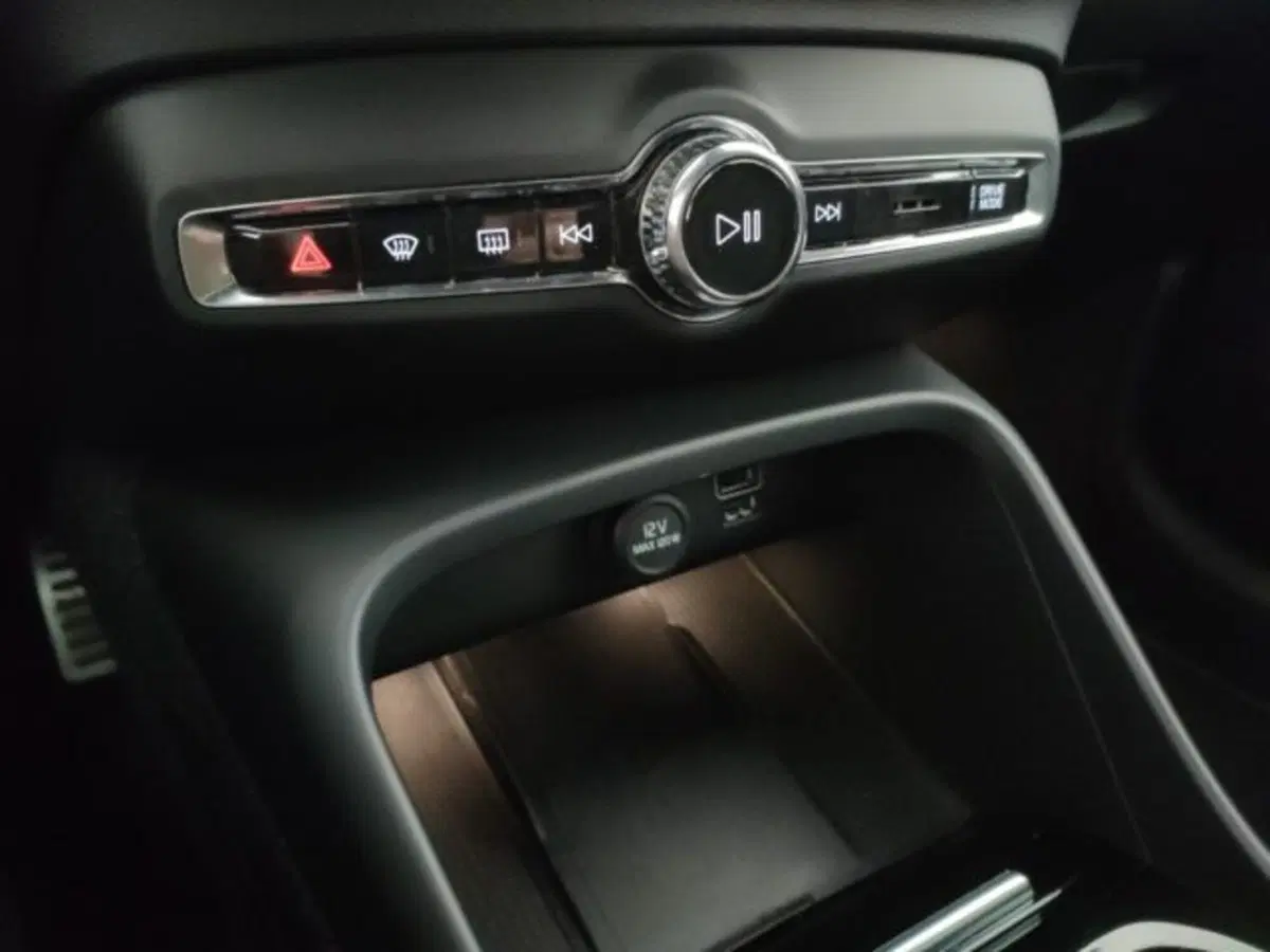 Volvo XC40 usata a Modena (19)