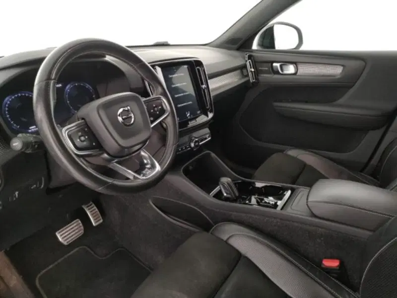 Volvo XC40 usata a Modena (9)
