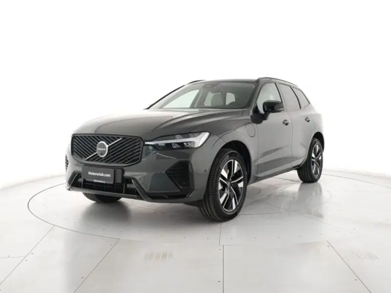 Volvo XC60 nuova a Modena (2)