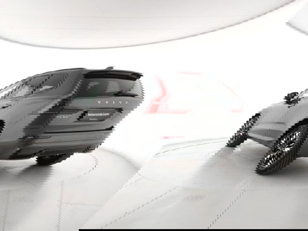 Volvo XC60 nuova a Modena (3)