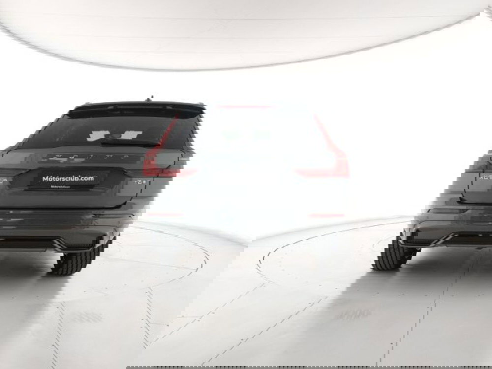 Volvo XC60 nuova a Modena (4)