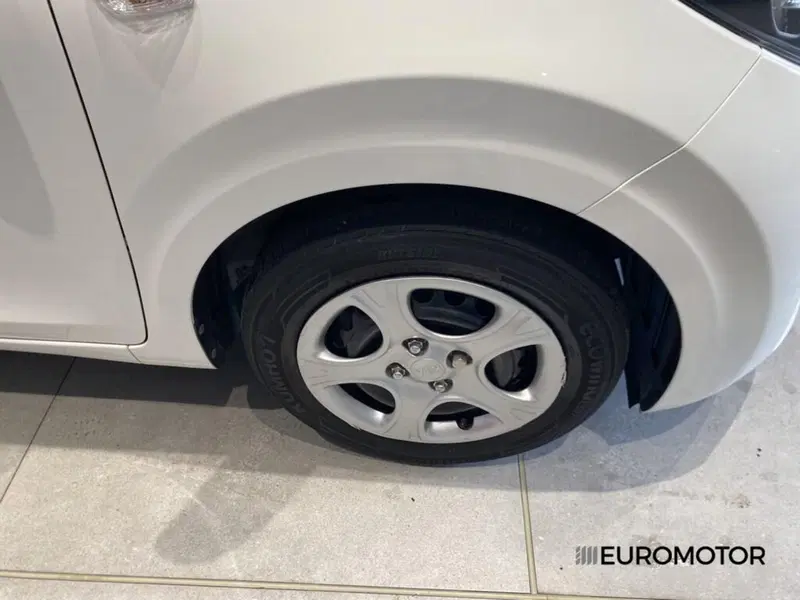 Kia Picanto usata a Bari (4)