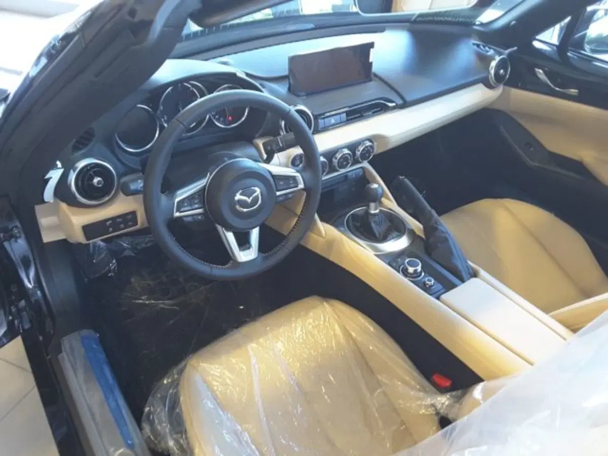Mazda MX-5 nuova a Firenze (5)