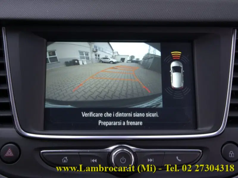 Opel Crossland X usata a Milano (10)