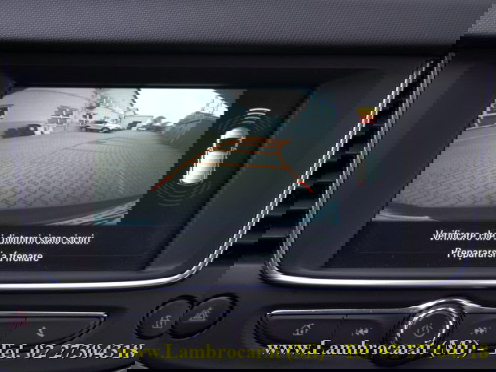 Opel Crossland X usata a Milano (10)