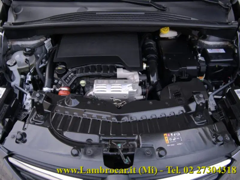 Opel Crossland X usata a Milano (18)