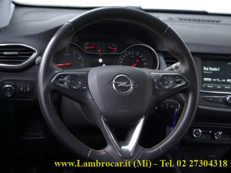 Opel Crossland X usata a Milano (6)