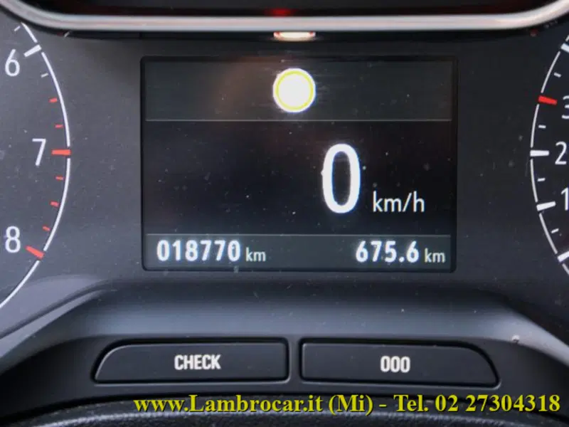 Opel Crossland X usata a Milano (7)